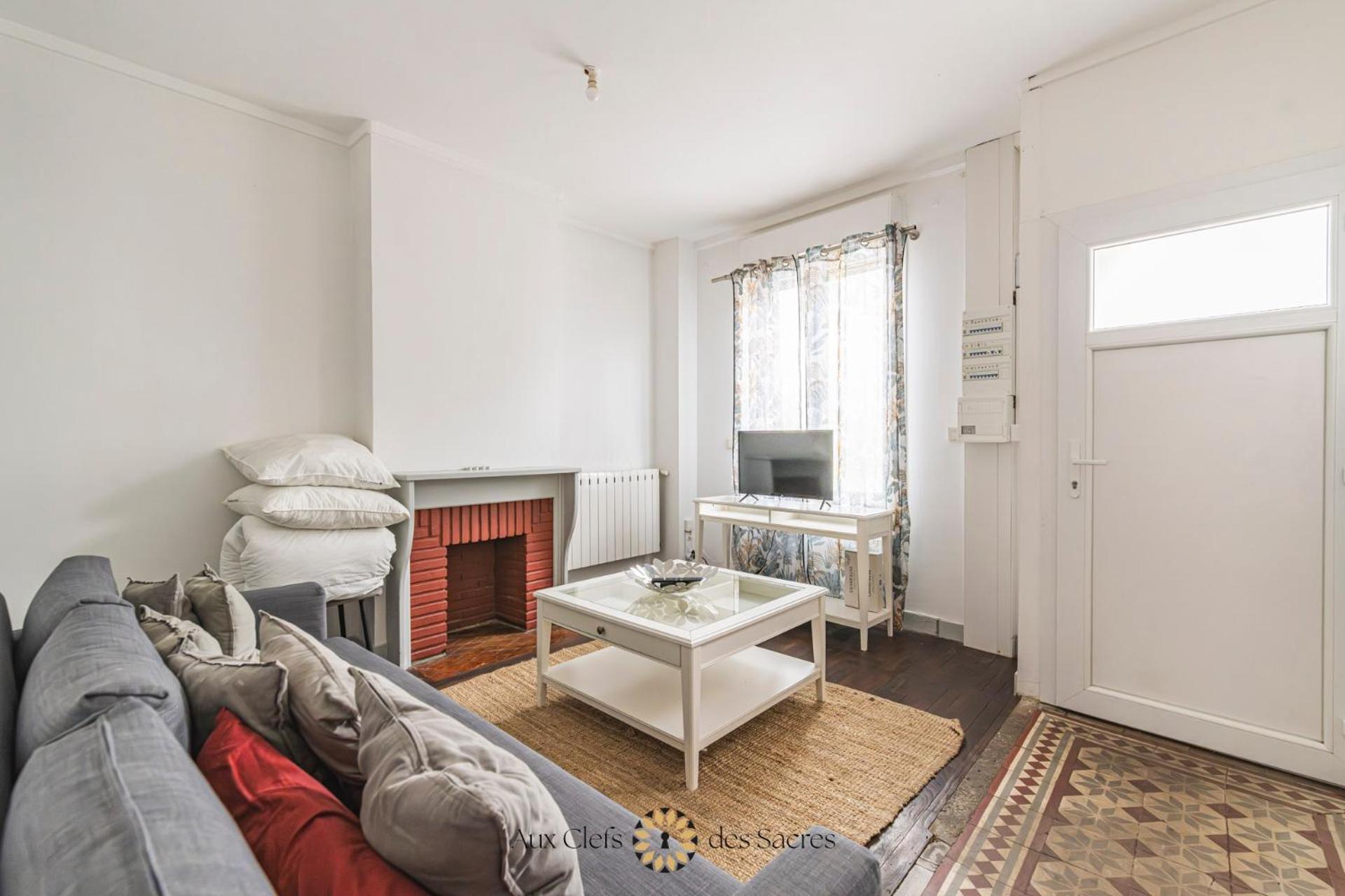 Maison De Ville Avec Cour Place Luton Ρενς Εξωτερικό φωτογραφία